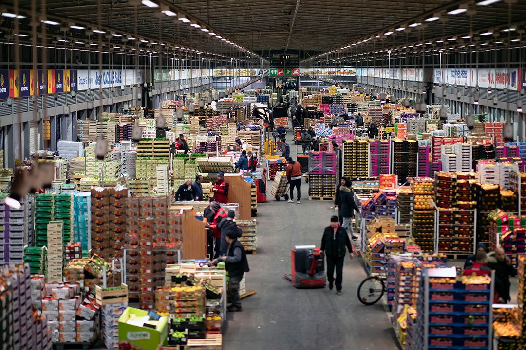 Hallen van Rungis centrum nabij Parijs. Foto: EPA.