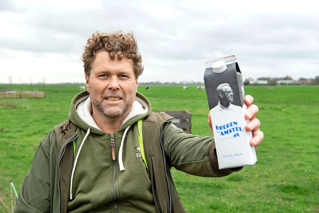 Michel Penterman: “Wie onze melk drinkt, zorgt ervoor dat het Amstelland in stand blijft.” Foto: Cor Salverius