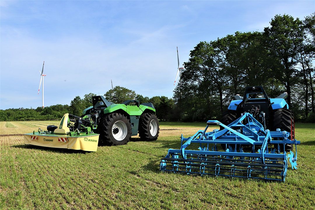 Lemken en Krone hebben samen een voertuig ontwikkeld die zonder chauffeur het werk op het veld kan uitvoeren.  Foto's en video: Annelies Bakker