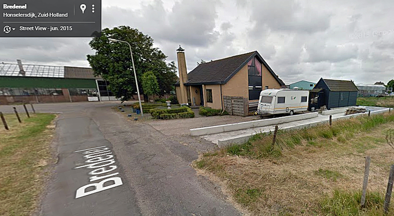 De omstreden woning aan de Bredenel tussen Honselersdijk en Poeldijk, zoals in 2015 vastgelegd door Google Streetview.