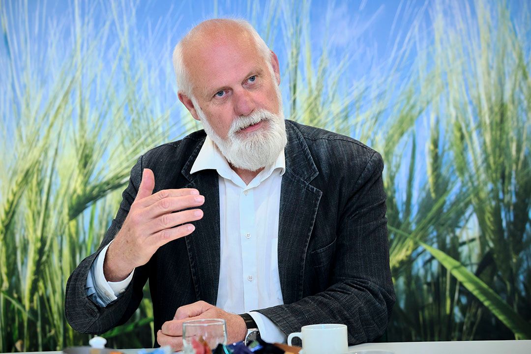 Niels Louwaars, directeur Plantum, vindt dat regelgeving voor nieuwe veredelingstechnieken moet vereenvoudigen. - Foto: Fred Libochant