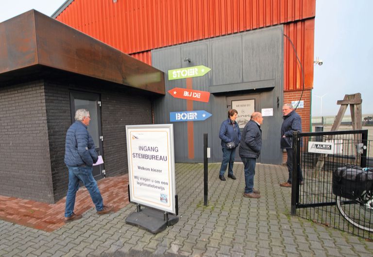 In 2023, toen varkenshouderij Akkervarken als stemlokaal diende voor de Tweede Kamerverkiezingen, hadden deelnemende partijen andere standpunten over de eiwittransitie dan nu. Foto: Hans Banus
