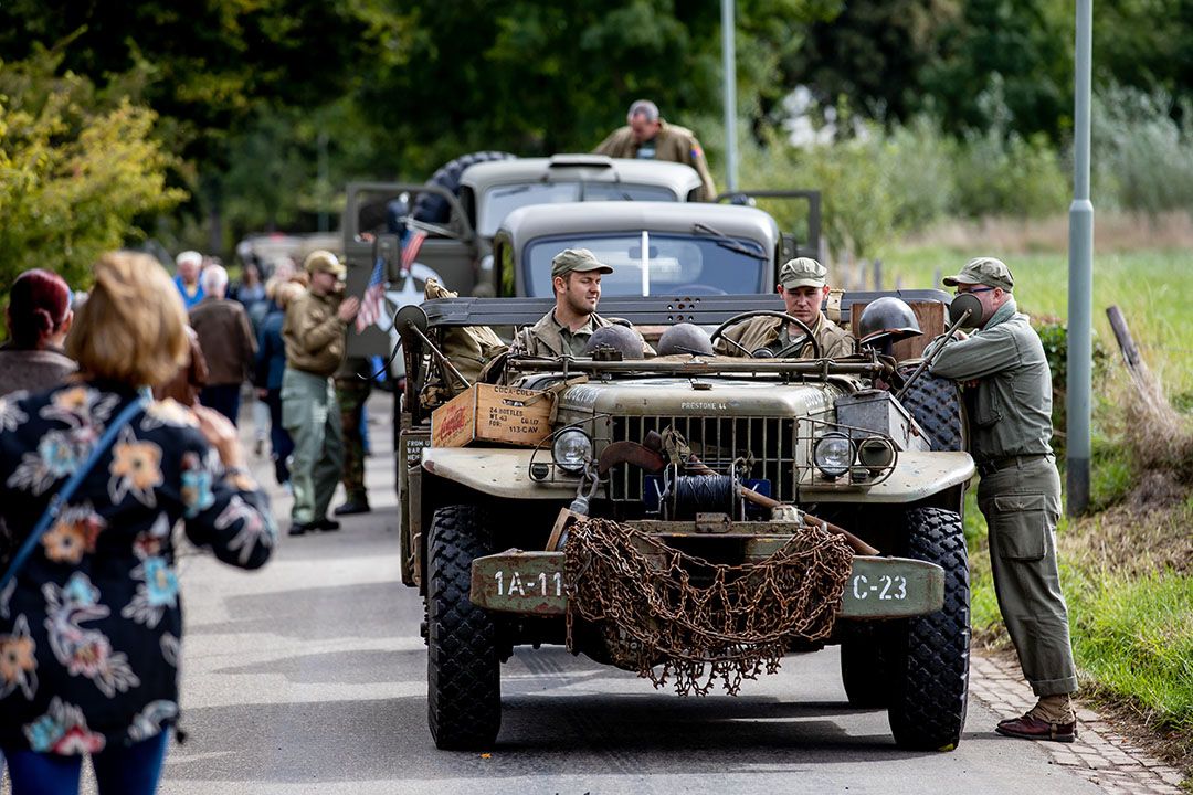 Historische stoet tijdens viering 75 jaar vrijheid. - Foto: ANP