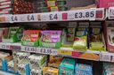 Tofuschap in Britse supermarkt. De Britse overheid ziet een belangrijke rol voor alternatieve eiwitten in de nieuwe voedselstrategie. Foto: Misset