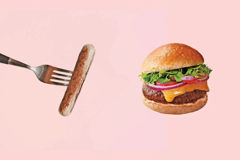 Meatable stopt de productie van zijn gecultiveerd varkensvlees, Mosa Meat haalt juist een investering op voor de verdere uitrol van zijn rundervet. Foto's: Meatable, Mosa Meat. Bewerking: Eiwit Trends