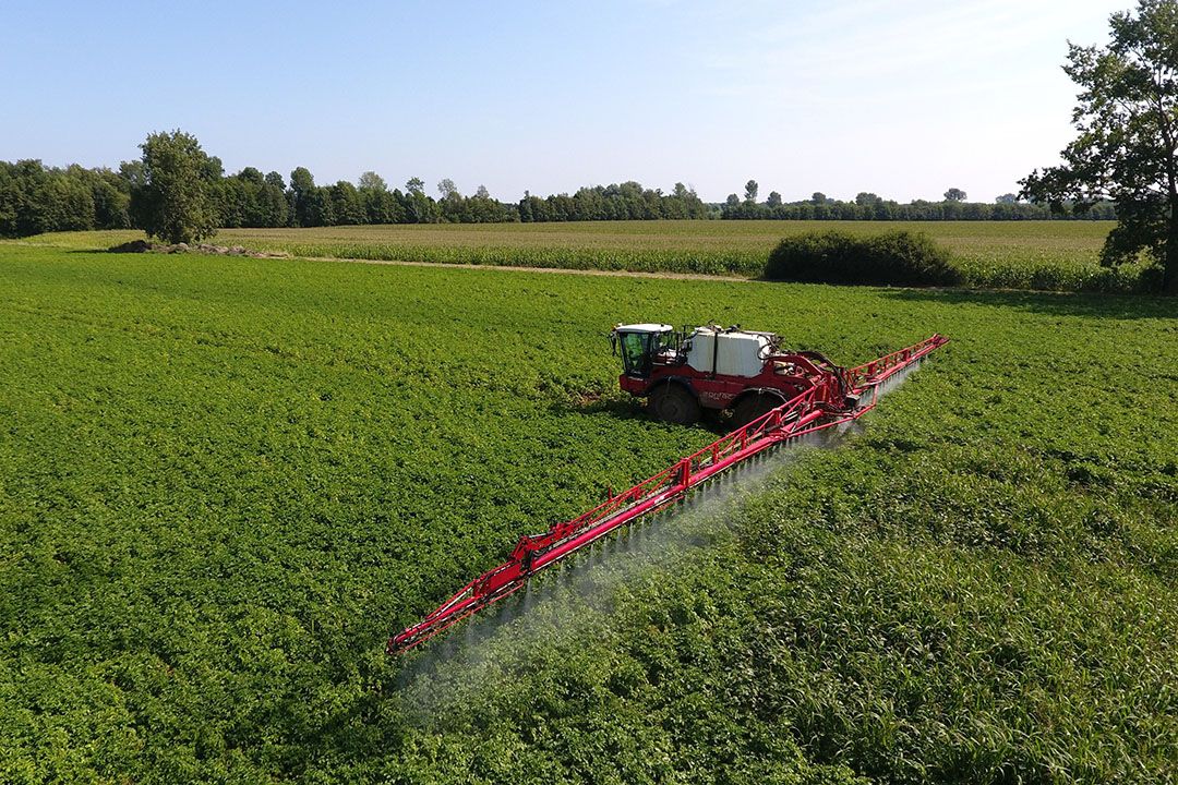 De cursussen op Spuitlicentie.nl zijn geschikt voor iedere sector. De cursus Teelt wordt zelfs sectorspecifiek aangeboden. - Foto: Henk Riswick