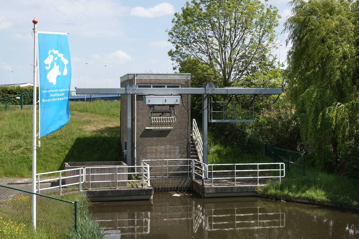 Gemaal naast het Noordzeekanaal in het gebied van Hoogheemraadschap Hollands Noorderkwartier, een gebied met een ‘complexe wateropgave’. Foto: ANP / Hollandse Hoogte / Berlinda van Dam