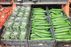 Gewone en snackkomkommers in winkelschap van Jumbo. Foto: Harry Stijger