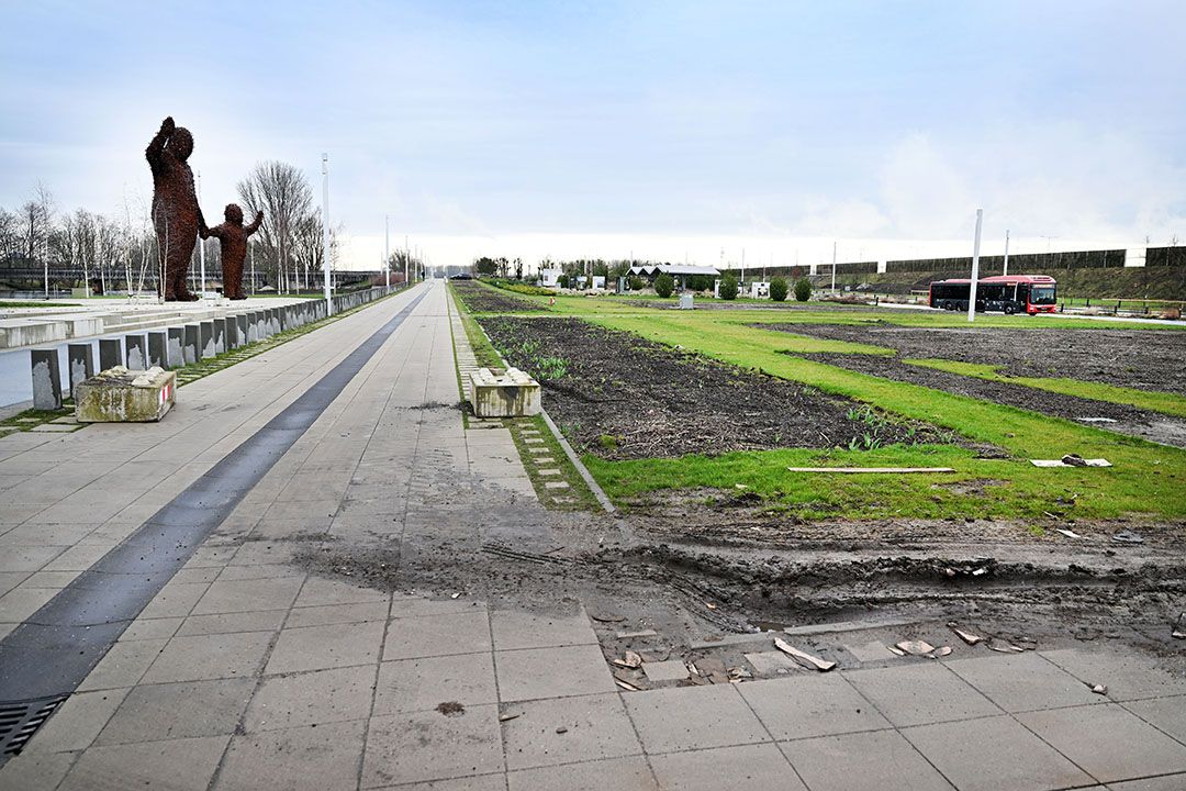 Het Floriade-terrein een halfjaar na de laatste bezoeker het licht uitdeed. - Foto: ANP