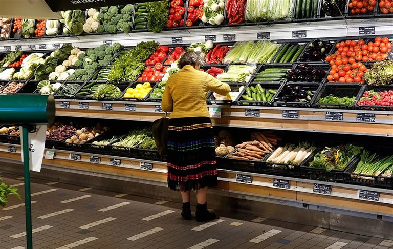 De supermarktomzet van biologisch steeg in 2019 met bijna 5% naar € 884 miljoen, maar het marktaandeel komt niet verder dan 3,2%. Foto: ANP